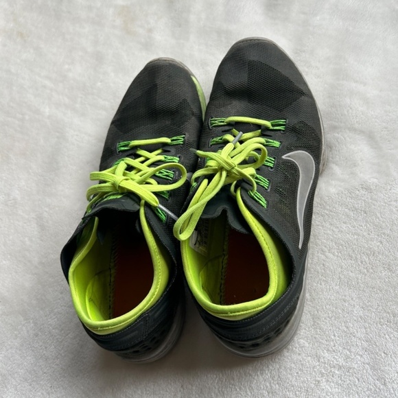 Women's Nike Lunar Hyperworkout XT Training Shoes - Picture 2 of 3